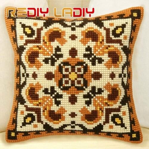 Cross Stitch Cushion Mandala Flowers Make Your Own Pillow Chunky Cross Stitch Kits Pre-Printed Canvas Acrylic Yarn Pillow Case