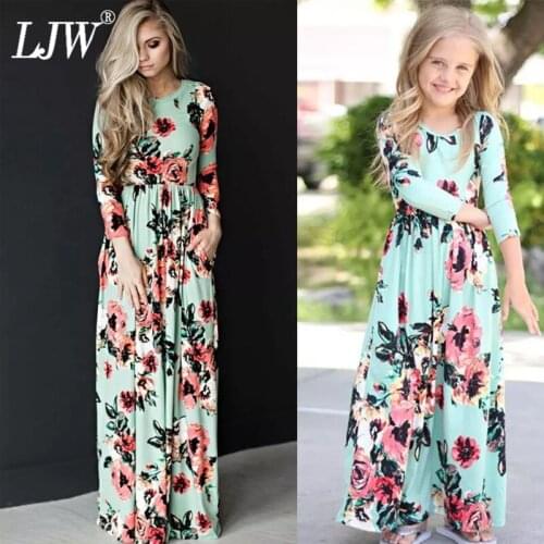 Family Matching Clothes Mom Girl Summer Fashion Mother and Daughter Long Floral Dress Nine-Sleeve Childrens Wear
