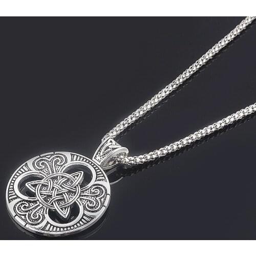 RJ Viking Pendant Necklace Gothic Retro Hollow Pattern Chain Pirate Cosplay Jewelry Accessories Gift