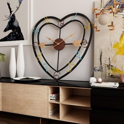 Romantic Love Wall Art Clock Modern Design Iron 3D Silent Wall Clock Battery Operated Couples Lovers Room Decor Wedding Gifts