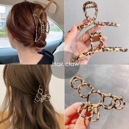 New Leopard Crabs Hair Clips 2021 for Women Fashion Metal Hair Claw Girl Hollow Out Butterfly Hair Clamp Grab Hair Accessories