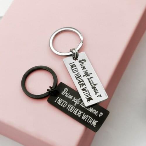 Drive Safe Keychain Man Key Chains Letter Women Key Ring Handsome Chain for Bag Pendant High Quality Key Holder Fashion Alloy