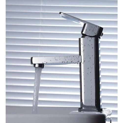 Free shipping Single lever polished chrome basin faucet with ceramic valve bathroom basin faucets