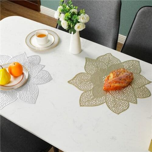 Hollow Out Art Bauhinia Insulation Pad PVC Life 2 Pieces Set Kitchen Table Mats PVC Napkin Art Decorative Steak Plate Mat