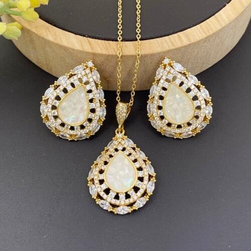 Lanyika Fashion Jewelry Set Exquisite Peach Zircon Micro inlay Necklace with Earrings for Women Wedding Anniversary Best Gifs