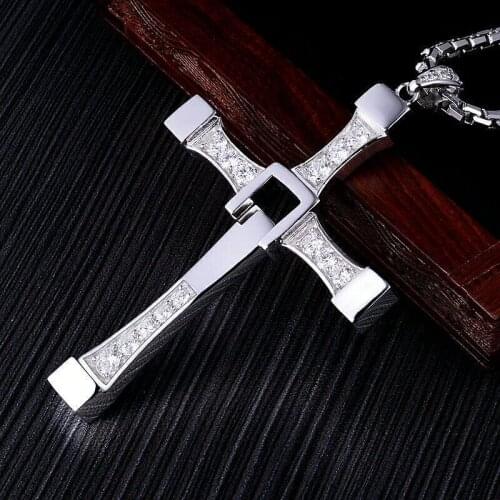 Personality handsome fashion "Fast and Furious" 67 YingQi actor Dominic Toretto / cross pendant necklace her boyfriend a birthda