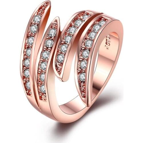 Fashion Trend Spiral Crystal Ring Personality Simple Female Engagement Romantic Gift