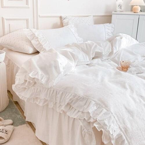 French Princess Style Satin Jacquard Cotton White Quilt Cover Bedding Set Bed Skirt Pillowcase Full Twin King Queen 4 PCS