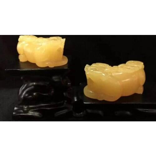 New natural jade crystal rice topaz three money ornaments with high base home office furnishings