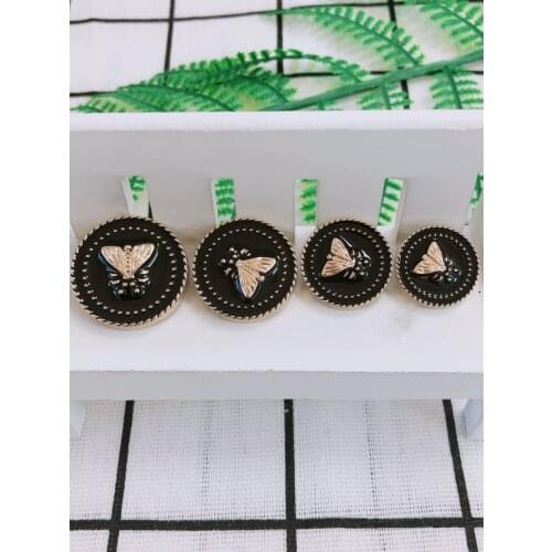 10pcs Gold Metal White Black butterfly Buttons for Needlework Clothing Women Dress Coat Suit Cardigan Sewing Button Designer