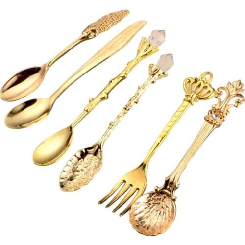 6 Pcs/Set Coffee Fork Vintage Kitchen fruit Carved Royal Spoons prikkers Style Spoons Metal Fork Accessories Mini dessert