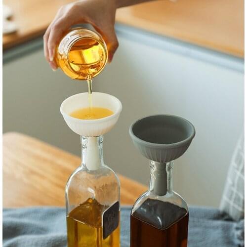 Silicone Funnel Splash-proof Non-stick Oil Creative Multifunctional Funnel Seasoning Dish Food-grade Kitchen Oil Leaking Spout