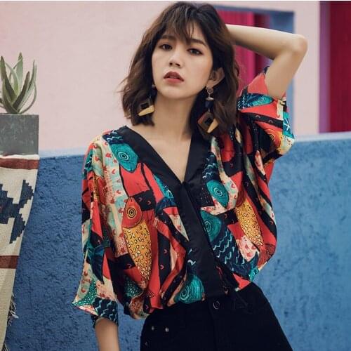 V Neck Shirts for Women Loose Summer Retro Seven-point Trumpet Sleeve Chiffon Top Holiday Bohemian Floral Printed Shirt Kimono