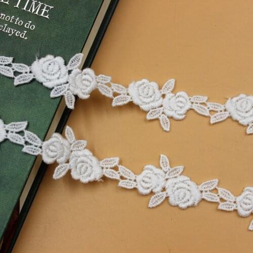 Polyester Water-soulble Rose Embroidered Lace Trim DIY Sewing Accessories Lace Fabric Width 2.8cm 3Yds/lot
