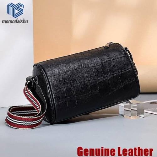 2021 New Womens Hand Bags Designers Luxury Handbags Shoulder Bag Fashion Handbag Casual Solid Color Rivet Messenger Female Bag