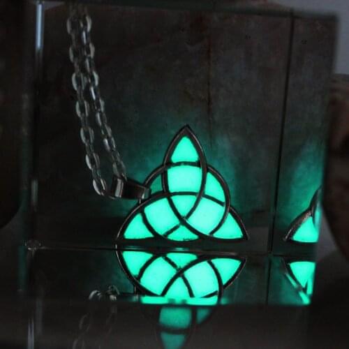 NEW Celtic trinity Necklace Flower of Life Pendant Flower of Life Sacred Geometry Necklace GLOW in the DARK night FOR YOURS