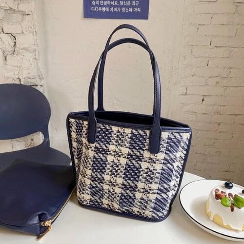 Vintage Plaid Women Shoulder Underarm Bags Fashion Female Clutch Purse Handbags Black and White Ladies Bucket Small Tote Bag