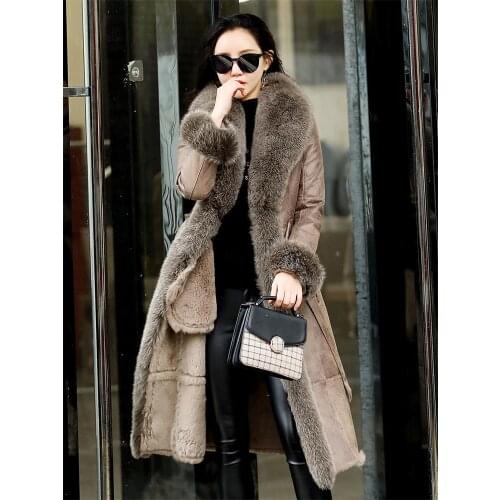 New Coming Extra Comfortable Fox Collar Rabbit Fur Leather Womans Coat Loose Warm Casual Oversize Top Quality Women Winter Coat