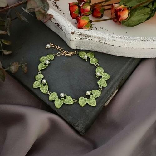 Luxury pastoral pure and fresh restoring ancient ways monet water lily baroque freshwater pearl bracelet necklace