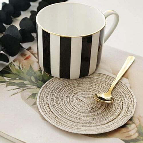 Round Plastic Lacemats Waterproof Dining Table Mats Non-Slip Tableware Bowl Pads Drink Cup Coasters Kitchen Party Supplies