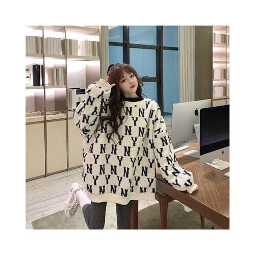 2021 spring Korean version of thick and velvet lamb plush loose white sweater coat womens ins sweater new
