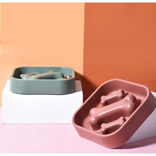 Creative Bone Shape Slow Food Bowl Food Grade Plastic Safety Dog Cat Choking Prevention Slow Food Dog Bowl Pet Supplies