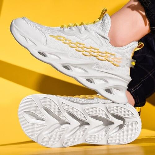 2020 running shoes Men Sneakers sport Adult Male Air Mesh Breathable black size 39-46 outdoor man shoes