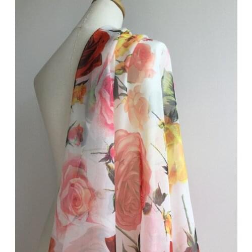 Chiffon fabric Europe and the United States spring and summer new yellow rose digital printing fabric custom