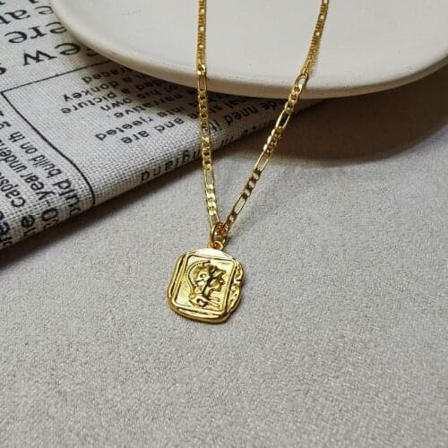 European and American minimalist temperament retro geometric brass French Roman embossed head like square coin necklace