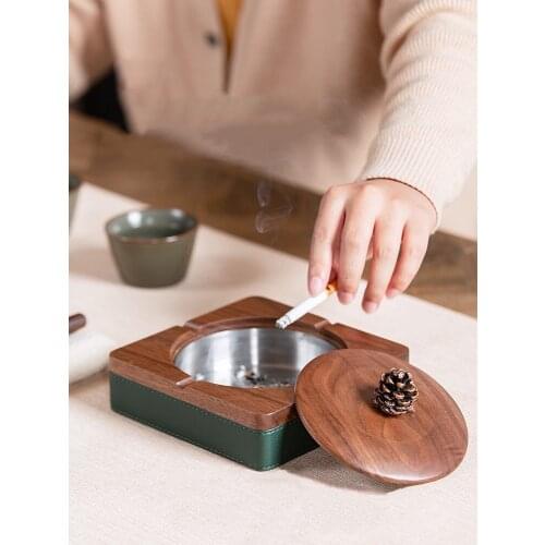 Walnut ashtray household living room large cigarette cylinder Nordic luxury creative office gift with lid desktop decoration