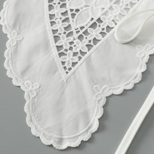 Y1QD Women Lovely Fake Collar Hollow Embroidery False Collar Breathable Summer White Collar Necklace Dress Shirt Collar