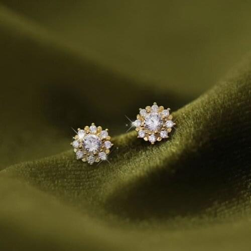 Luxury Female Small Round Snowflake Earrings Sterling Silver Gold Wedding Earrings For Women Vintage Stud Earrings