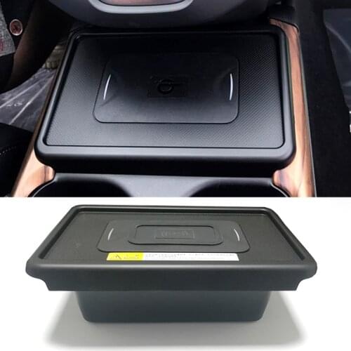 10W car QI wireless charger for Honda CRV CR-V 2017 2018 2019 charging plate wireless phone charger accessories for iPhone 8