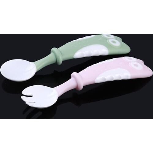 2PCS/set Baby Tableware Silicone Spoon & Fork Set Smooth Edge Angle Of Bend Convenient For Infants Kids Learn To Safe Feeding