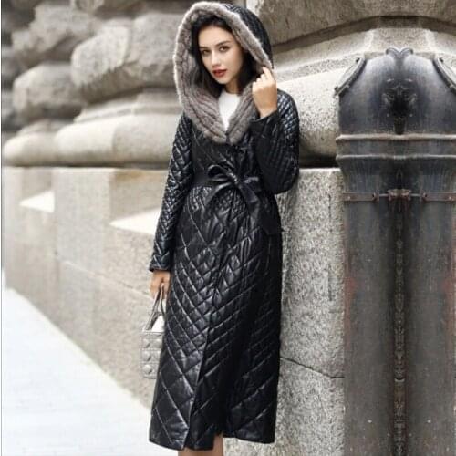 Hot 2018 New Winter Fashion Sexy Slim Genuine Leather Long Coats Female Leather Down Trench Hooded Fur Coat