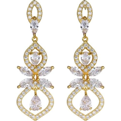 Bettyue New Fashion Hollow Out Leaf Shape Three Colors Eye-catching Zircon Earring For Women&Girls Adorable Dress-up In Banquet