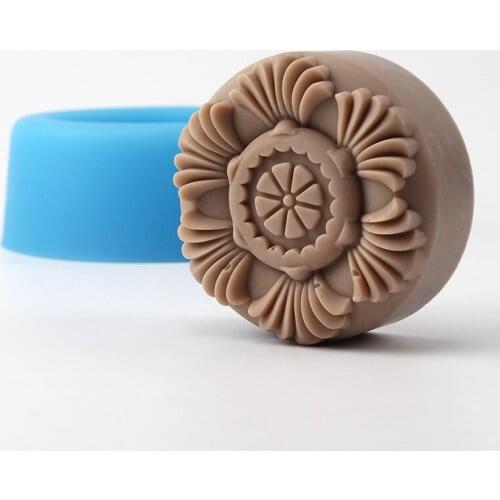 Silicone Soap Mold Round with Embossed Pattern for Natural Handmade Craft Resin Mould