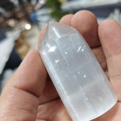 6cmNatural Stone Mineral Columnar White Gypsum Pointed Single Columnar Raw Ore Home Decoration Healing Crystal Energy Promotion