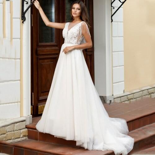 New Design V-Neck Applqiue Lace Tassel Sequins Beaded Backless Tulle A-Line Wedding Dress 2021 Vestido De Noiva Bridal Gown