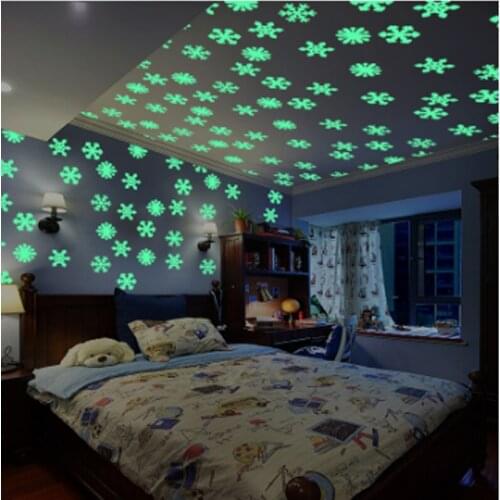 50PCS/set colorful Luminous Home Snowflake Wall Sticker Glow In The Dark Decal for Kids Baby Rooms Christmas Stickers home decor