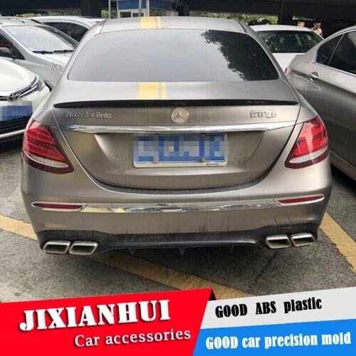 For W213 Spoiler Carbon Fiber Material 2016-2017 E-Class W213 Spoiler For Mercedes-Benz E200 E300 Spoiler