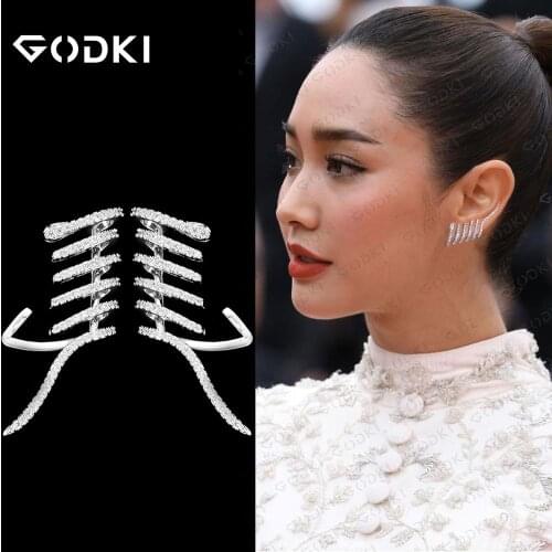 GODKI Stud Earrings