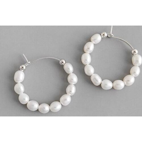 DAIWUJAN 925 Sterling Silver Pearl Earrings INS Freshwater Pearl Beaded Hoop Earrings Female Temperament Wild Silver Earrings