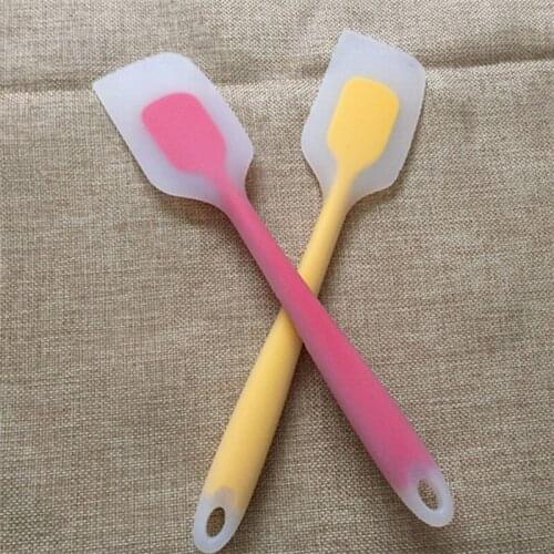 1 Pc Translucent Silicone Baking Cream Cake Spatula Mixing Batter Scraper Brush Kitchen Baking Tool