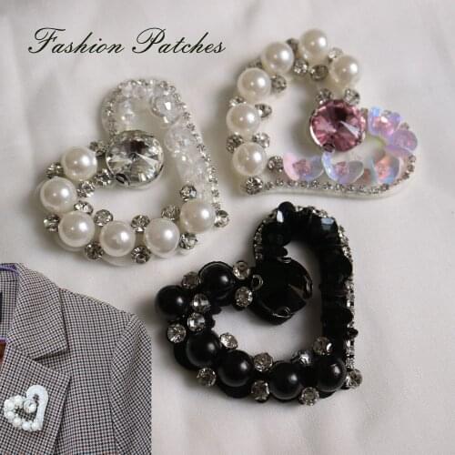 1pc beaded embroidered pearl heart Patches for Clothing sew on rhinestone sequin parches Appliques Decoration Badge parche