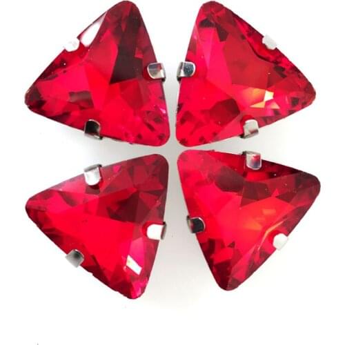18mm 20pcs/bag Triangle shape Red color crystal glass sew on rhinestones ,Silver claw diy/clothing accessories