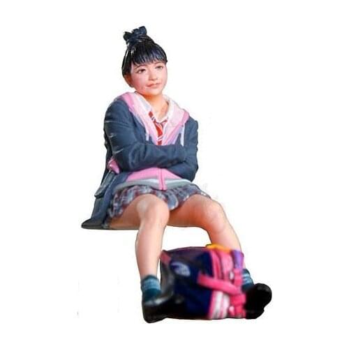1/20 modern girl (WITH bag ) Resin figure Model kits Miniature gk Unassembly Unpainted