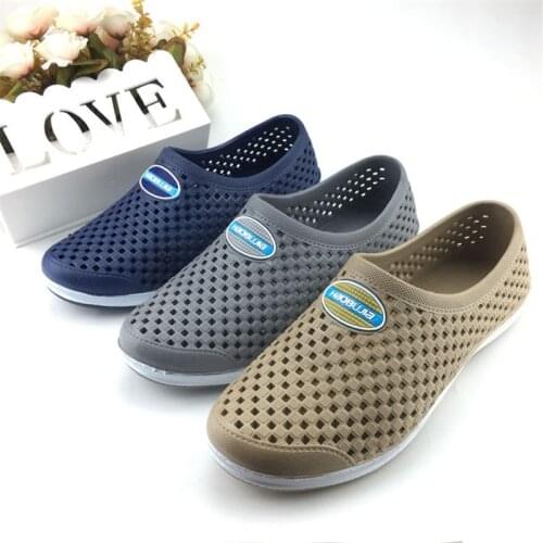 Summer Breathable Walking Shoes Men Rubber Outdoor Sandals Women Antiskid Aqua Shoes Antiskid Slippers for Beach River Vacation