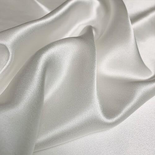 22 mm Satin Silk Fabric 100% mulberry silk off white color 95 gsm 140 cm 114 cm width 5m small wholesale 5 meters