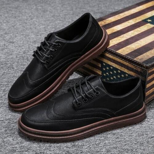 2021 New Retro British Style Men Leather Casual Vogue Moccasin Brand Mens Shoes Vogue Outdoor Walking Man Shoe Chaussure Homme